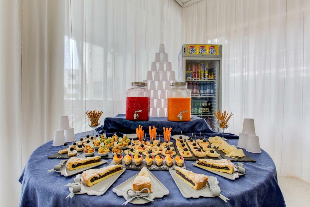 Hotel Cimarosa Ричоне Екстериор снимка